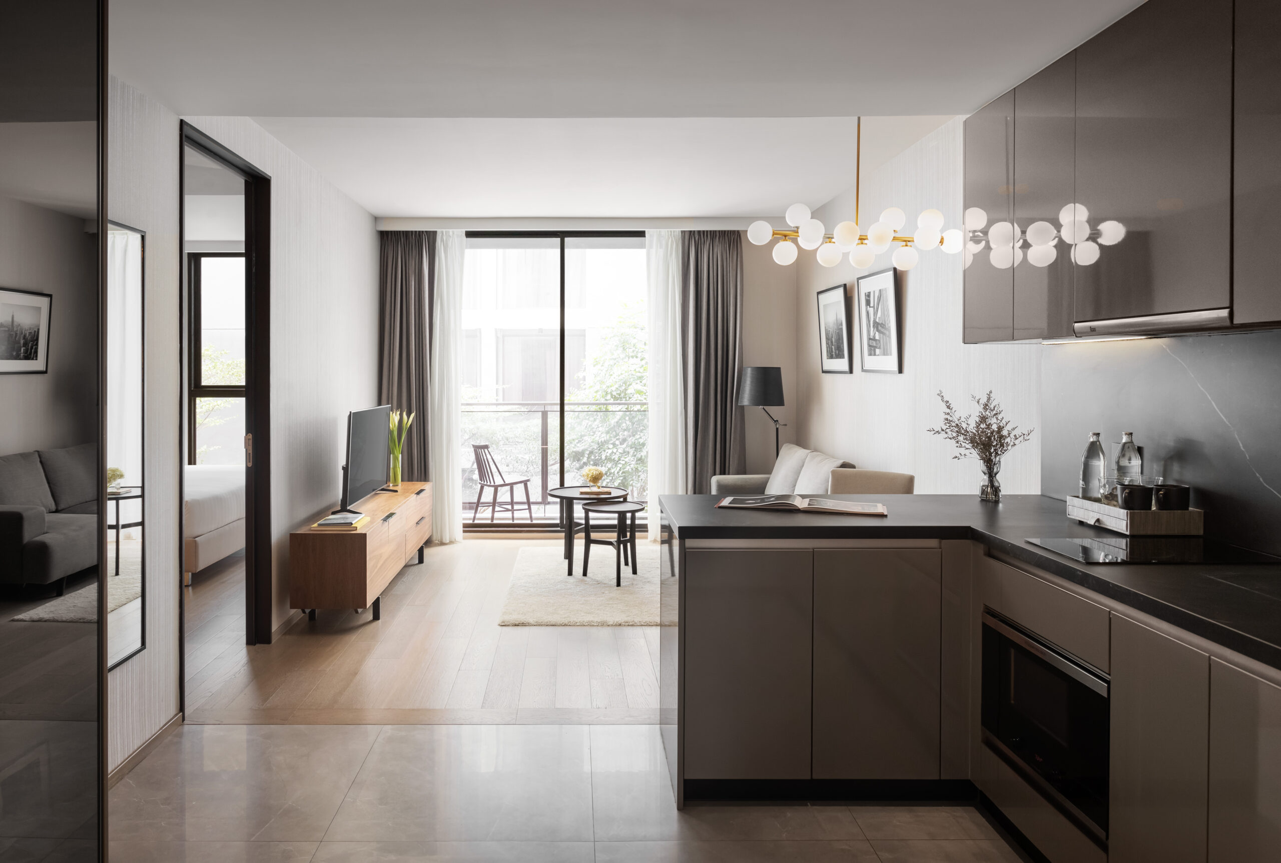 Deluxe One Bedroom Suite